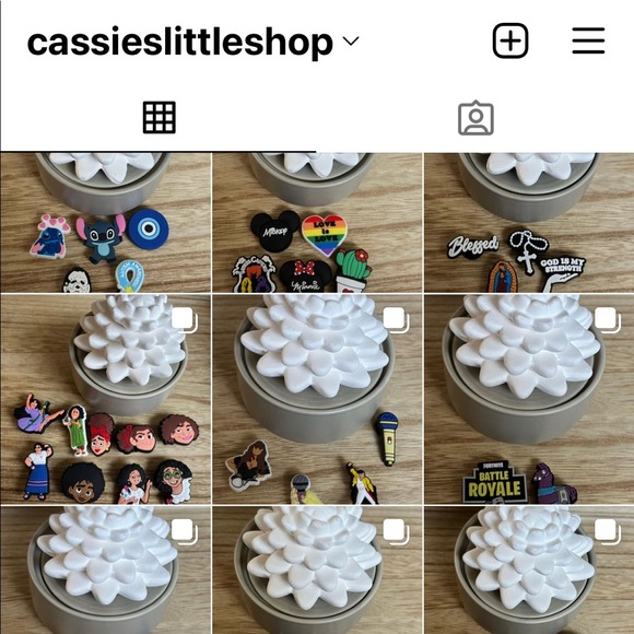 Bad bunny album cover charm - Picture 2 of 7